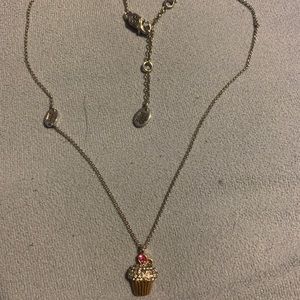 Cupcake necklace